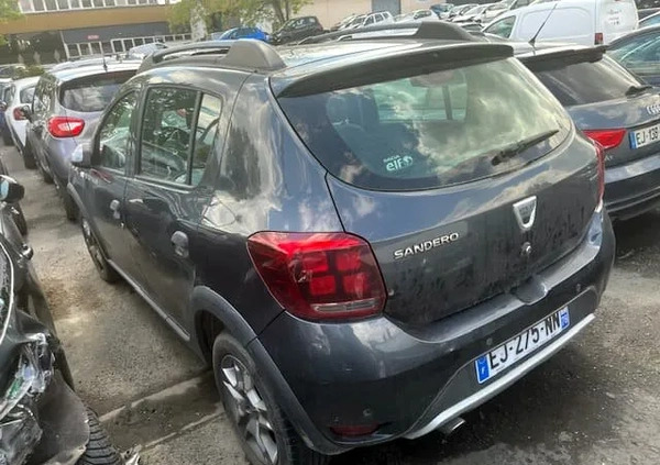 Dacia Sandero Stepway cena 21900 przebieg: 80000, rok produkcji 2017 z Wadowice małe 46